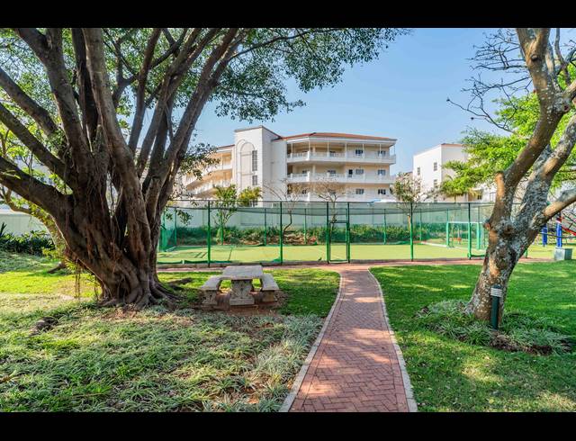 2 BEDROOM APARTMENT FOR SALE IN LA LUCIA